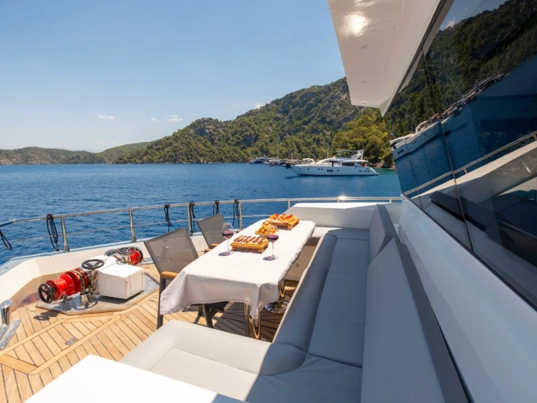 Noleggio Barca a motore con o senza skipper Custom Made a Göcek