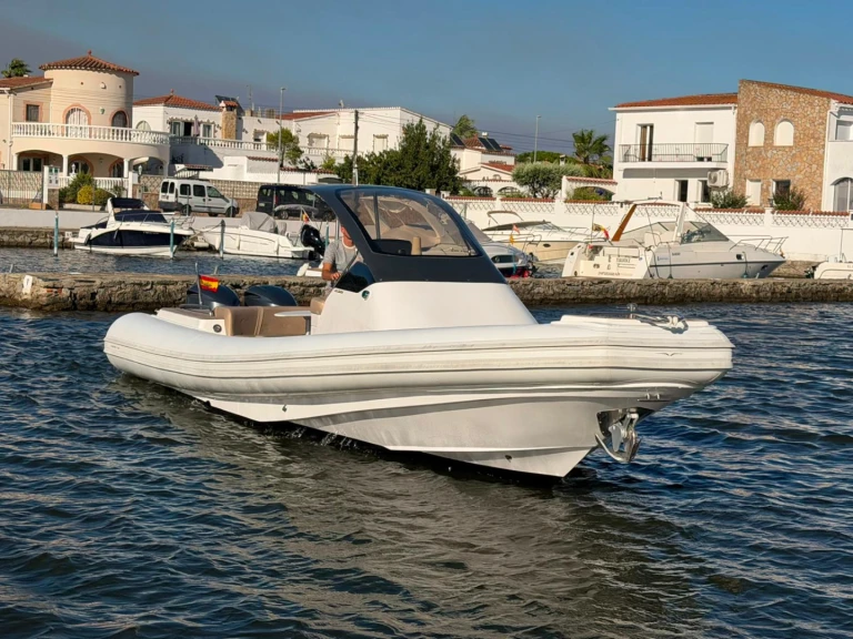 Magazzu MX 11 da affittare a  Empuriabrava