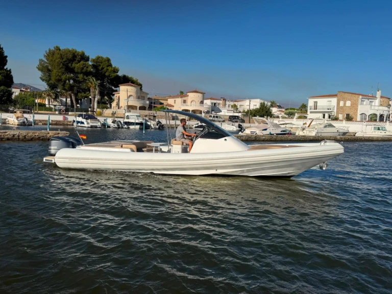 Noleggio barche Magazzu MX 11 a Empuriabrava su Samboat