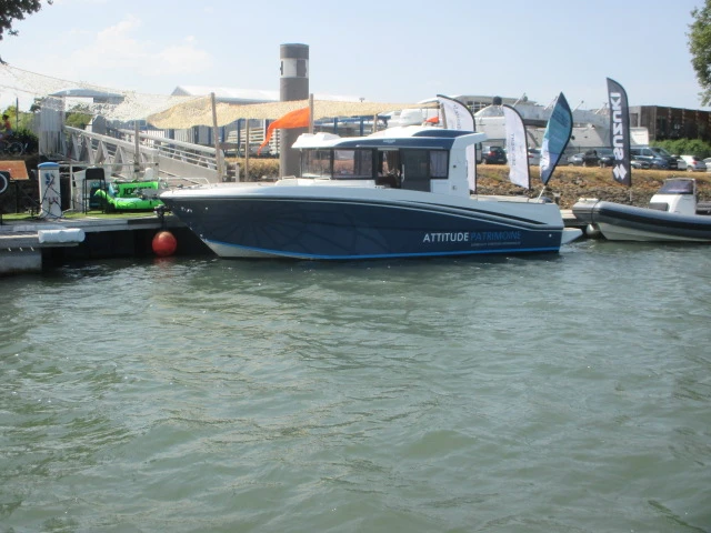 Noleggio Barca a motore Bénéteau con patente nautica