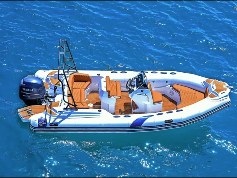 Noleggiare una Viga Boats Viga Luxury 650 a Pola