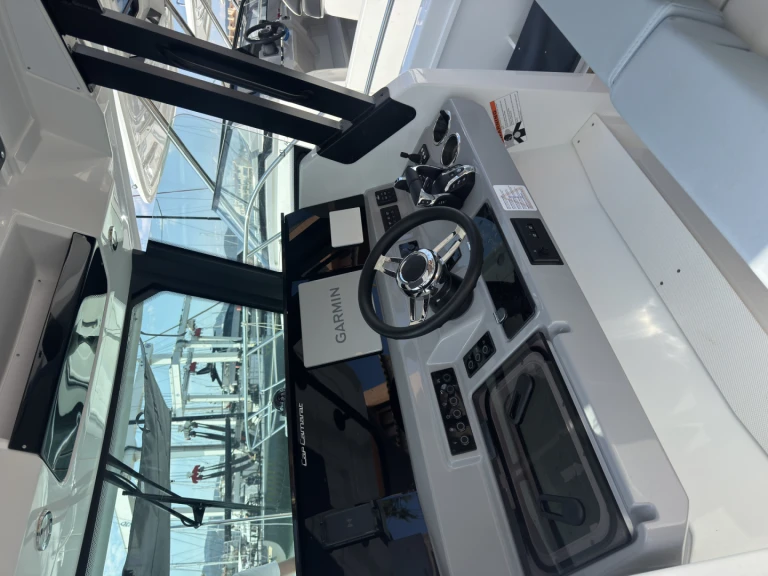 Noleggio Barca a motore con o senza skipper Jeanneau a Cogolin