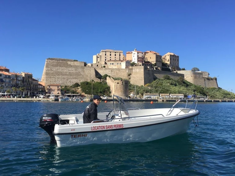 Noleggio Barca a motore a Calvi – Terhi 445 C