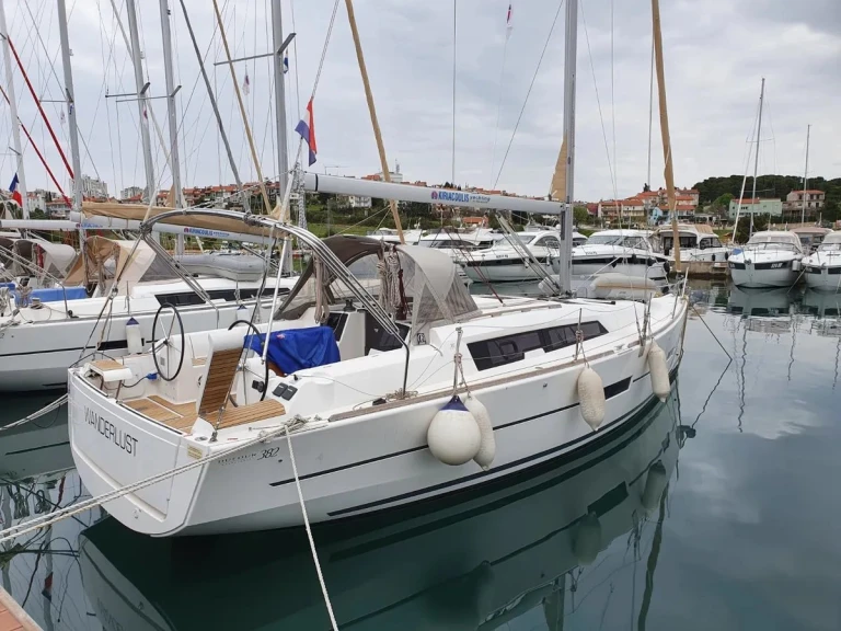 Noleggio a Kos – Dufour Dufour 382 Grand Large su SamBoat