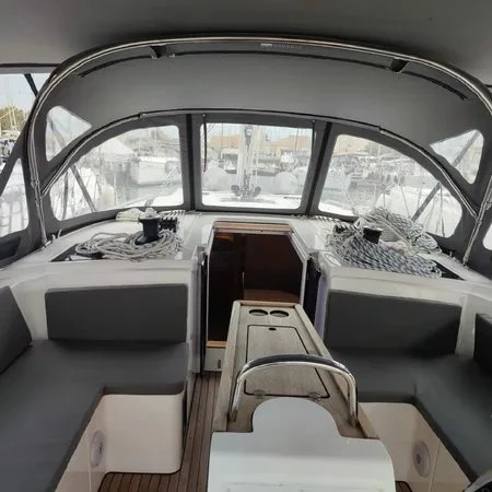 Noleggiare una Bavaria Bavaria C42 a Lefkáda