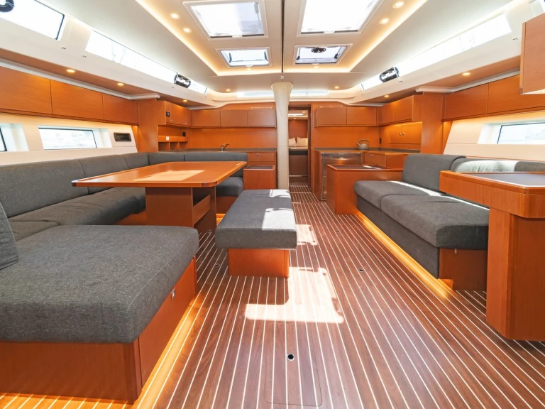 Noleggio Barca a vela a Álimos – Bavaria Bavaria C57