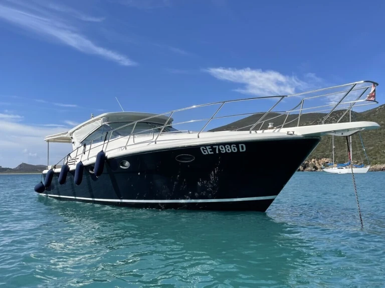 Barca a motore a noleggio a Porto Rotondo al miglior prezzo