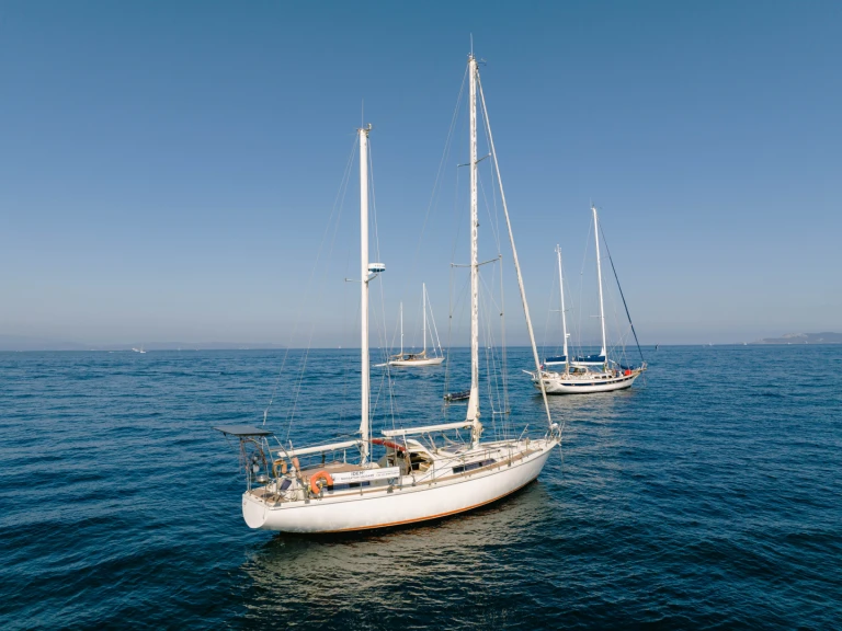 Noleggio a Giens – Amel Maramu su SamBoat