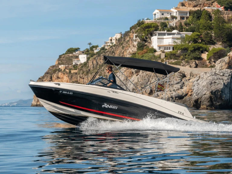 Noleggio Barca a motore a La Herradura – Bayliner VR5