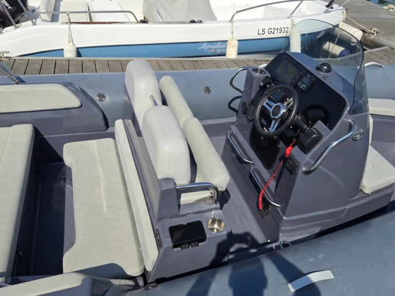 Noleggio barche Zodiac Medline 7.5 a Les Sables-d'Olonne su Samboat