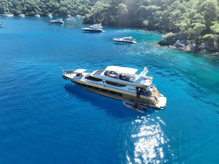 Noleggio Barca a motore con o senza skipper Custom Made a Göcek