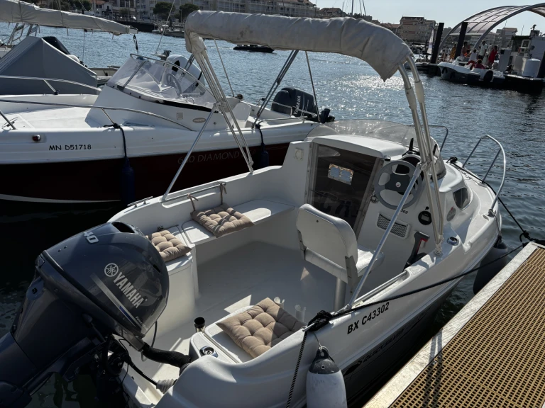 Barca a motore a noleggio a Arcachon al miglior prezzo