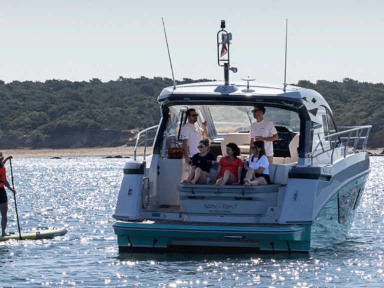 Noleggiare una Bénéteau Gran Turismo 41 a Les Sables-d'Olonne