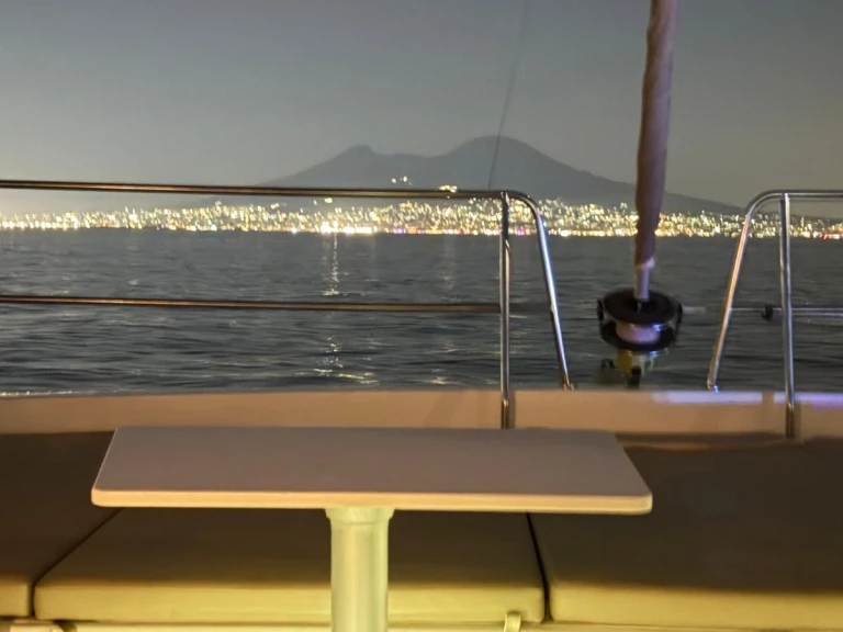 Noleggio barche Bali Bali 4.3 a Rada di Napoli su Samboat