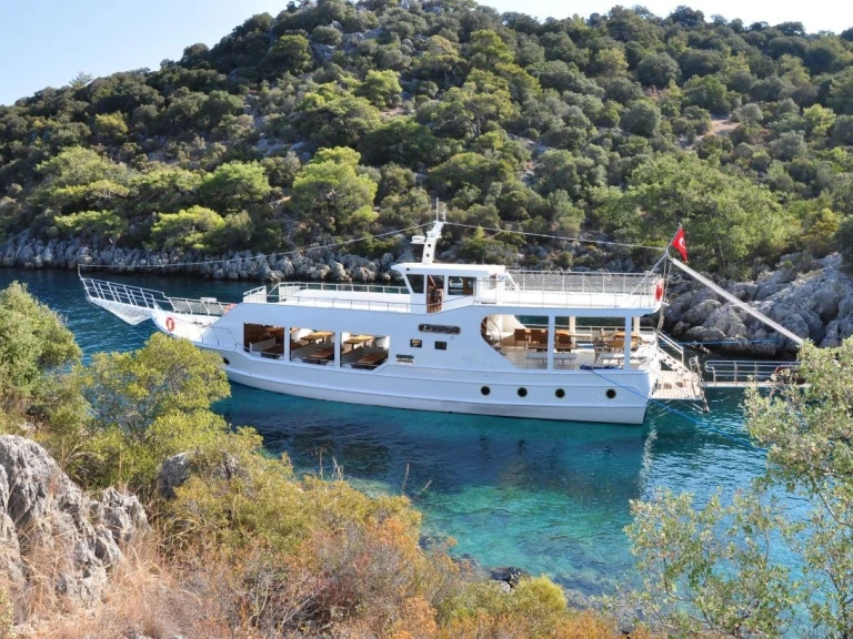Noleggio Barca a motore con o senza skipper Custom Made a Göcek