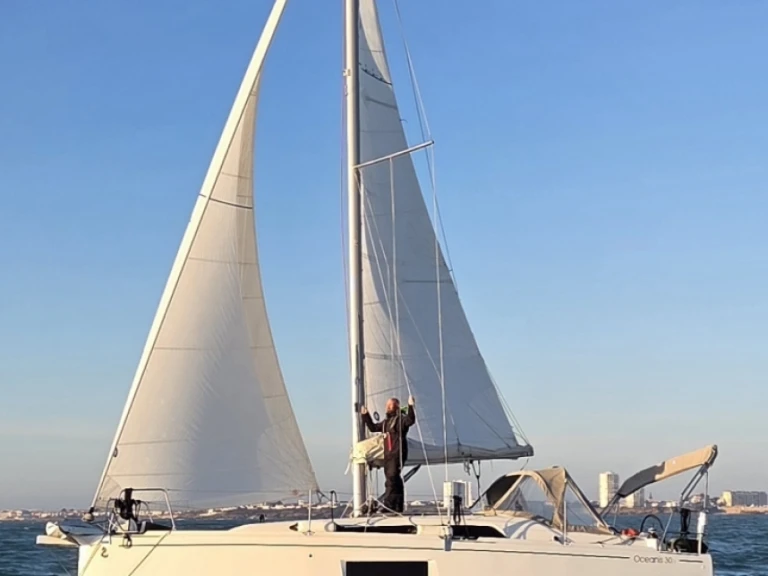 Noleggio barche Les Sables-d'Olonne economico Oceanis 30.1