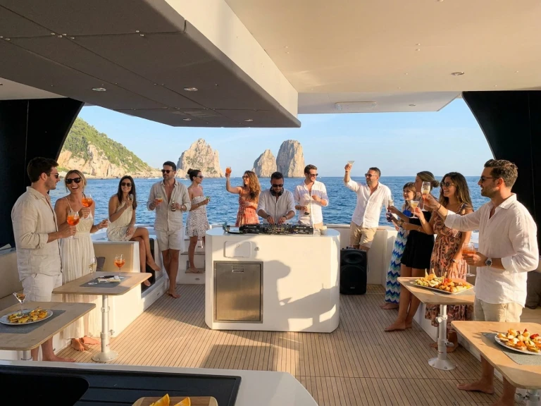 Noleggiare una CAT SEA Star 380 a Positano