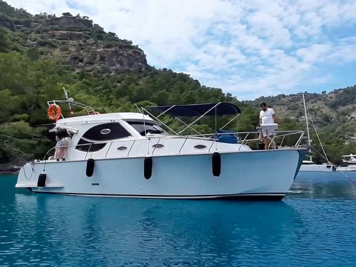 Noleggio Barca a motore con o senza skipper Custom Made a Göcek