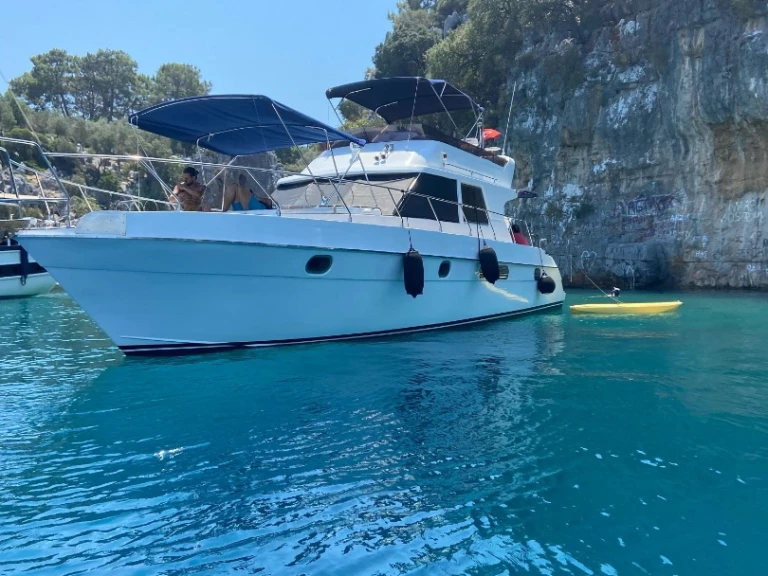 Barca a motore a noleggio a Göcek al miglior prezzo