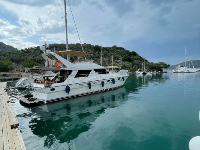 Barca a motore a noleggio a Göcek al miglior prezzo