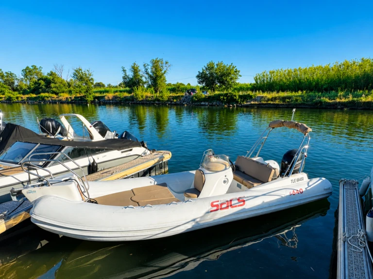 Noleggio a Les Salins d'Hyères – Sacs Sacs S 640 su SamBoat