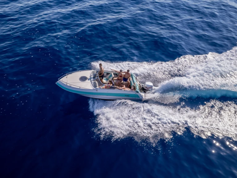 Noleggio Barca a motore a Francia – Four Winns Sundowner 195
