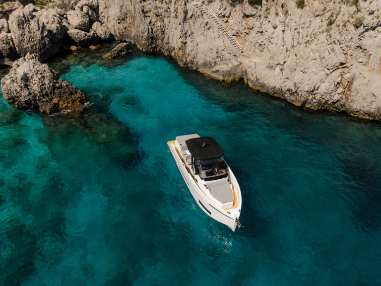 De Antonio De Antonio D32 Open da affittare a  Ischia