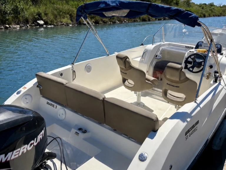 Noleggio barche Quicksilver Activ 675 Sundeck a Carnon-Plage su Samboat