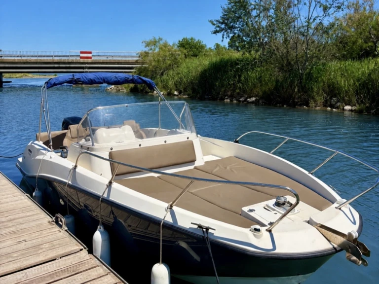 Noleggio Barca a motore con o senza skipper Quicksilver a Carnon-Plage