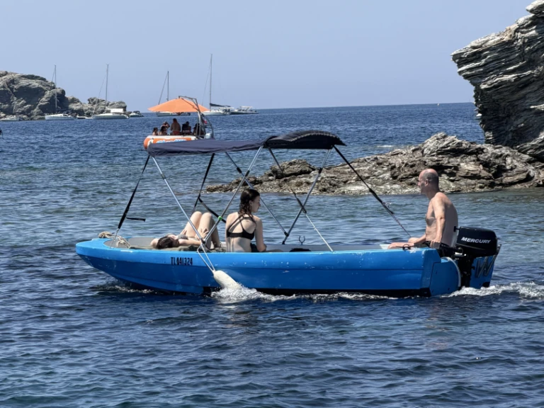 Yac fun  Yac fun 450 da affittare a  Six-Fours-les-Plages
