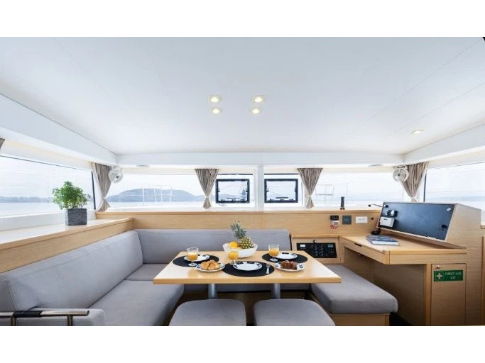 Noleggio Catamarano a Álimos – Lagoon Lagoon 400 S2