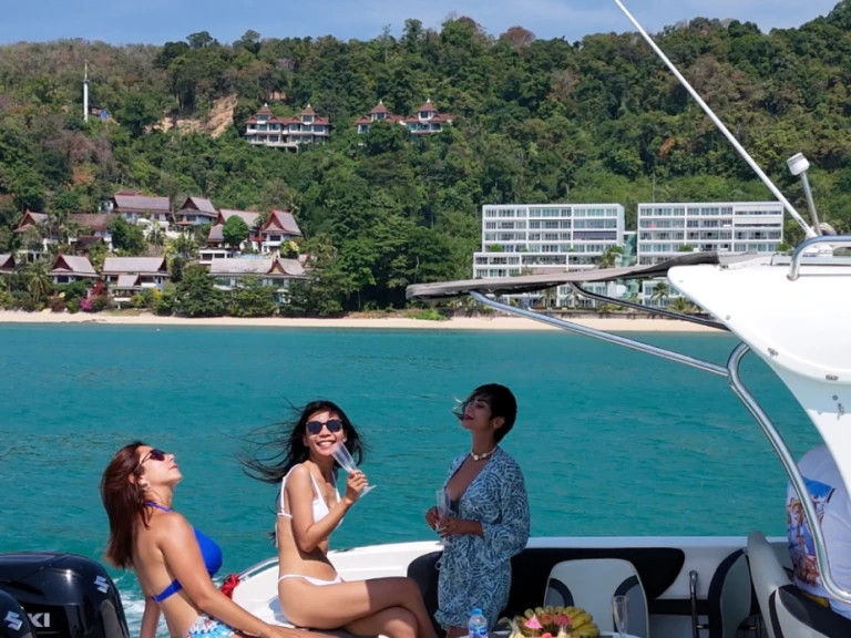 Noleggiare una Atomix Boats Atomix 705 HT a Ao Chalong