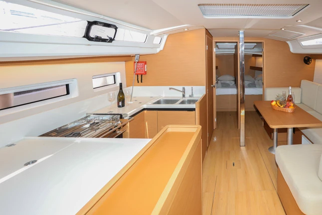 Noleggio a Castelli – Jeanneau Sun Odyssey 440 su SamBoat