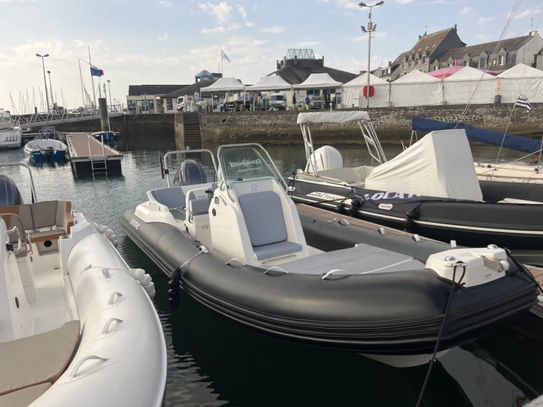 Noleggio a La Trinité-sur-Mer – Zodiac Medline 6.8 su SamBoat