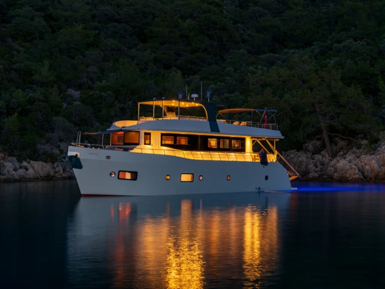 Barca a motore a noleggio a Göcek al miglior prezzo