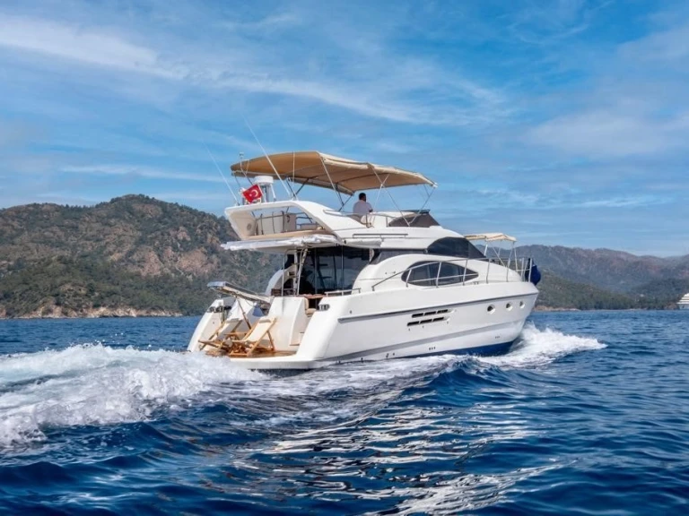 Noleggio Barca a motore con o senza skipper Custom Made a Göcek