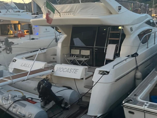 Barca a motore a noleggio a Polignano a Mare al miglior prezzo