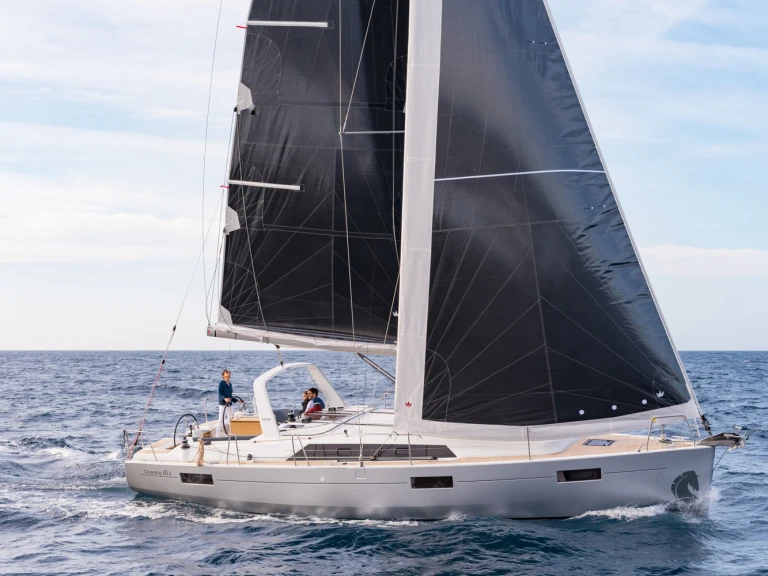 Noleggio barche Bénéteau Oceanis 41.1 a Port Vauban su Samboat