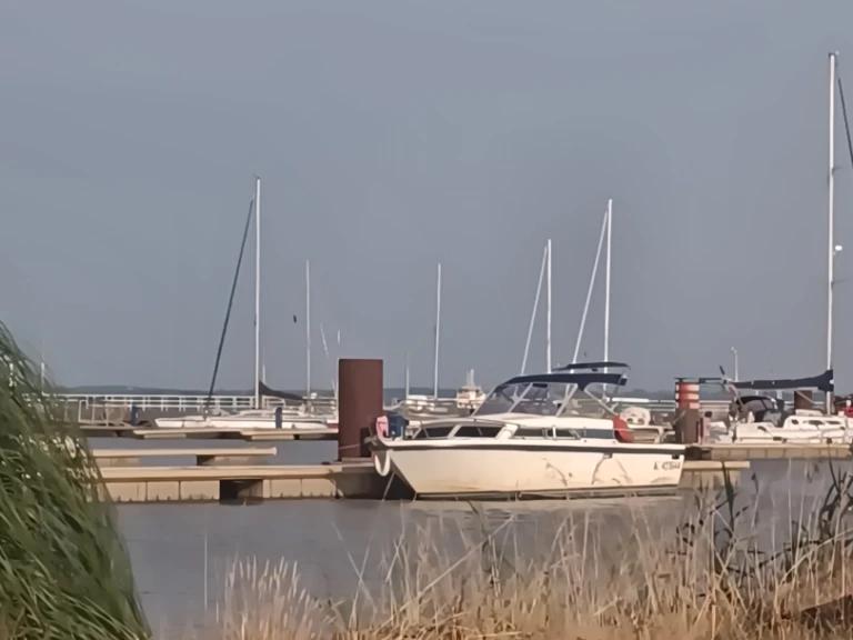 Barca a motore a noleggio a Pauillac al miglior prezzo