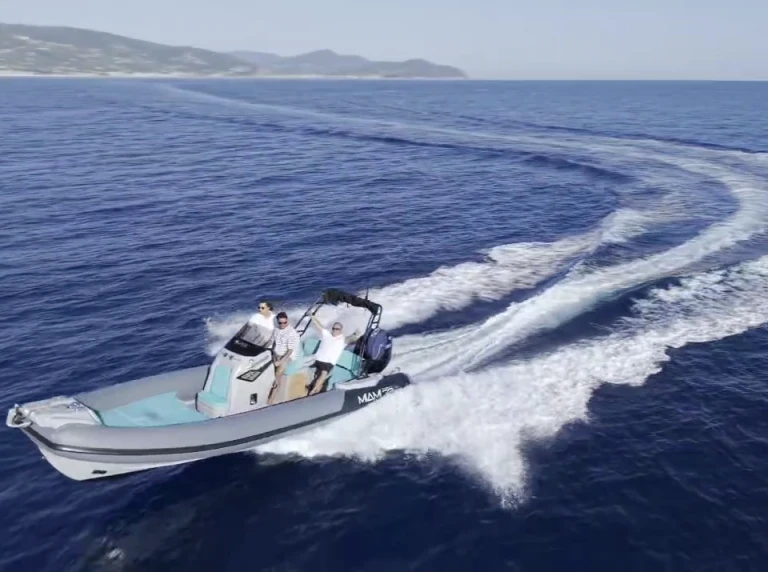 Noleggio Gommone bluerib con patente nautica
