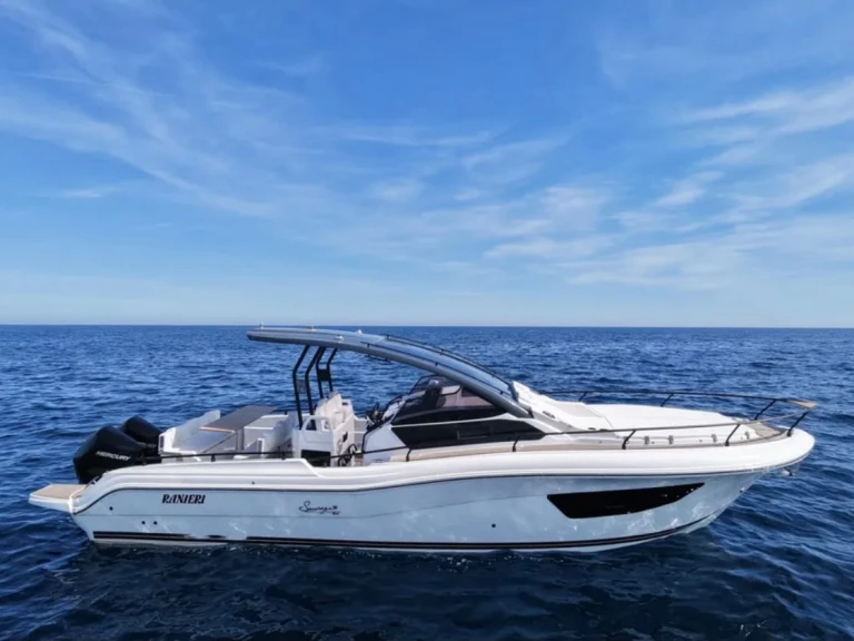 Noleggiare una Ranieri sauvage 34  a Castellammare di Stabia