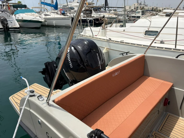 Noleggiare una Giant 600 SPORT a Port d'Alicante