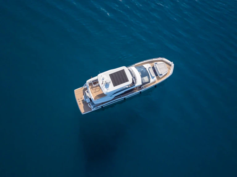 Noleggio a Mandelieu-la-Napoule – Gaelon 560 fly su SamBoat