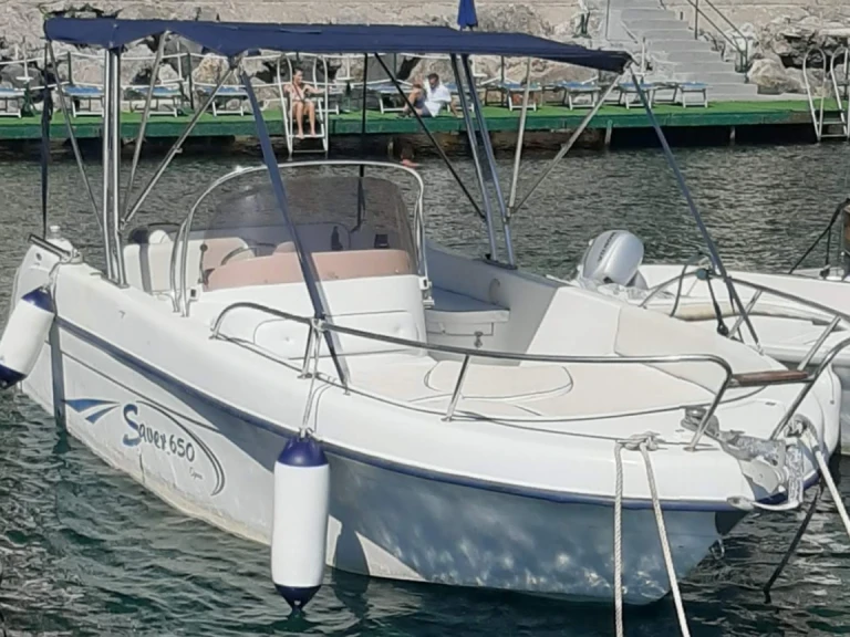 Noleggio barche Amalfi economico Saver 690 Open