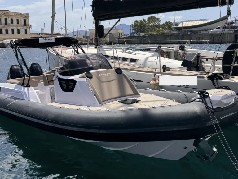 Noleggio barche Ranieri Ranieri Cayman 28.0 Executive a Reggio Calabria su Samboat