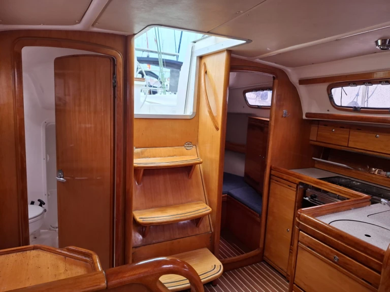 Noleggiare una Bavaria Bavaria 33 Cruiser a Trogir