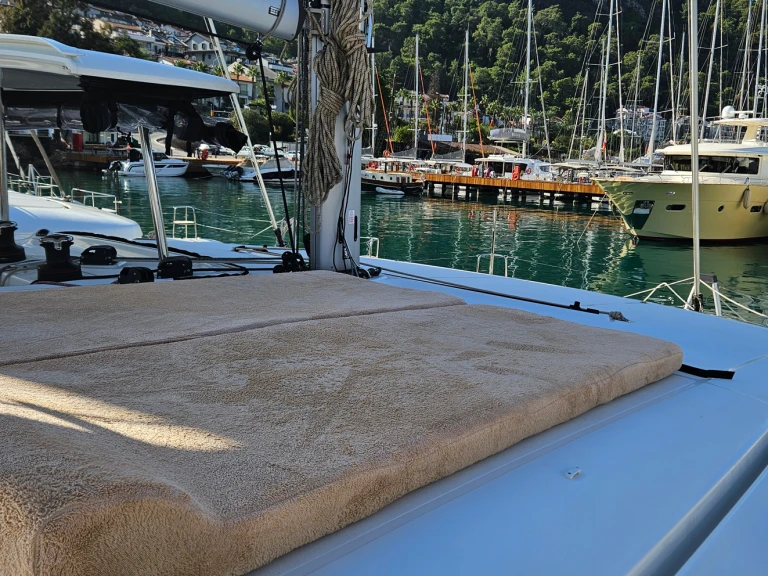 Noleggio barche Lagoon Lagoon 42 a Fethiye su Samboat