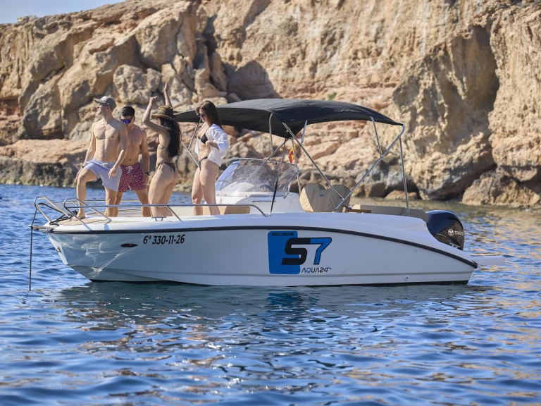 Noleggiare una AQUA S7 a Sant Antoni de Portmany