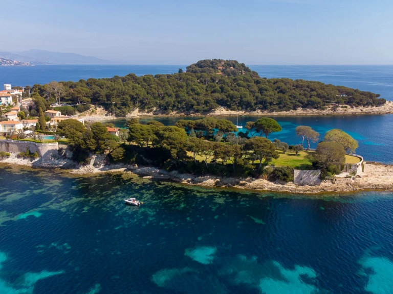 Jeanneau Cap Camarat 10.5 WA da affittare a  Saint-Jean-Cap-Ferrat