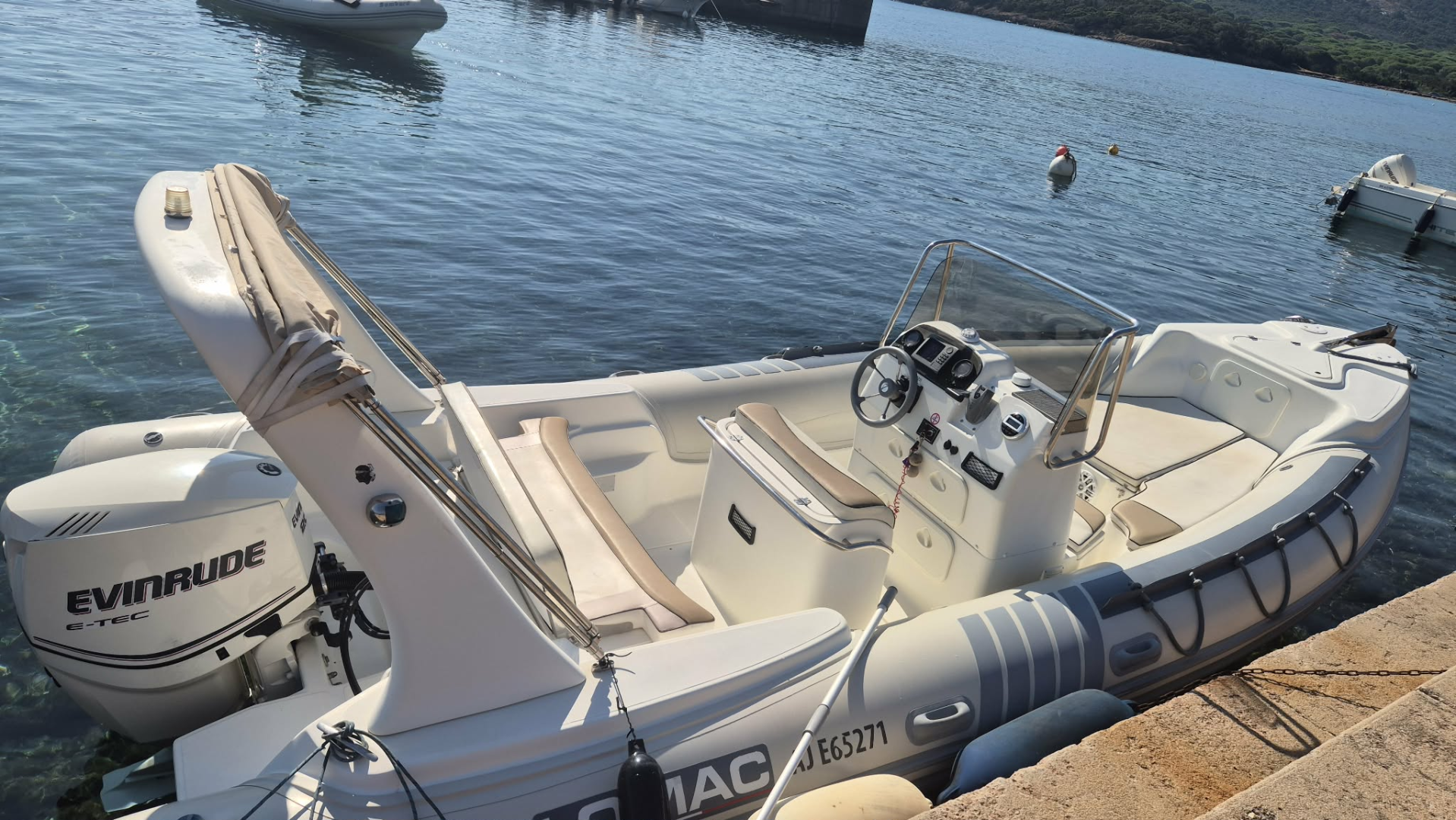 Noleggio Gommone con o senza skipper Lomac a Porto-Vecchio